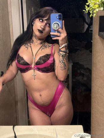 Full leaked Cutiepiemaryxx private onlyfans photo