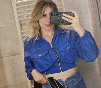 Full leaked Cyeluu private onlyfans photo