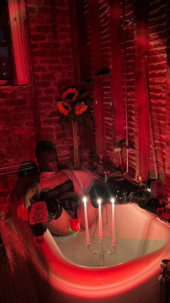 Full leaked Cynkryptonite private onlyfans photo
