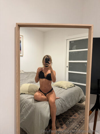 Full leaked Cynthia bouzignac page private onlyfans photo