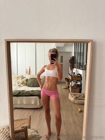 Full leaked Cynthia bouzignac private onlyfans photo