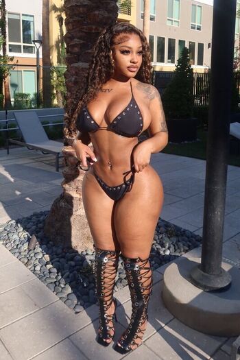 Full leaked Dabombbestmari private onlyfans photo