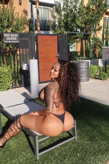 Full leaked Dabombbestmari private onlyfans photo