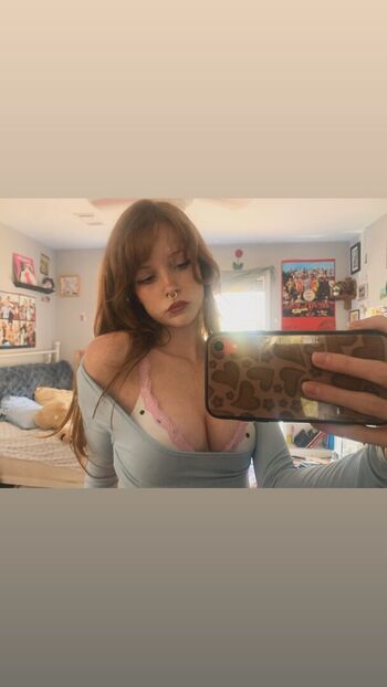 Full leaked Daffadil private onlyfans photo