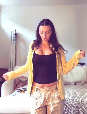 Full leaked Dafne keen  page private onlyfans photo