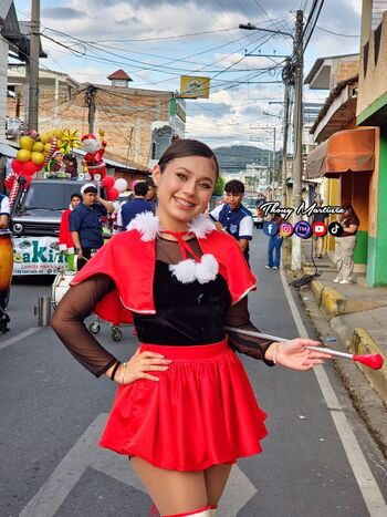 Full leaked Dafnealvaradooficial private onlyfans photo