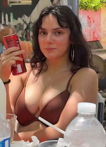 Full leaked Dafnekeen private onlyfans photo