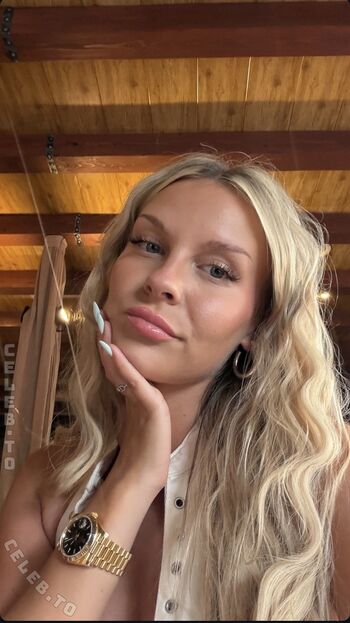 Full leaked Dagi bee private onlyfans photo