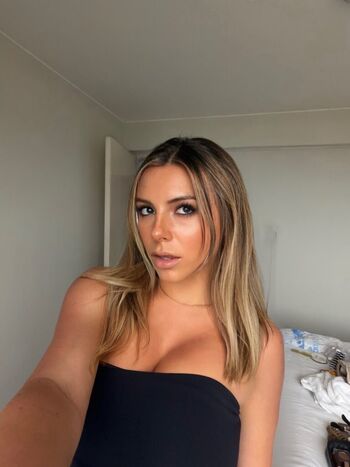 Full leaked Dahnikz page private onlyfans photo