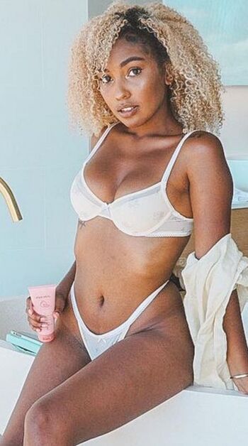 Full leaked Daina mcghee private onlyfans photo