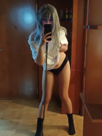 Full leaked Daisukienahime private onlyfans photo
