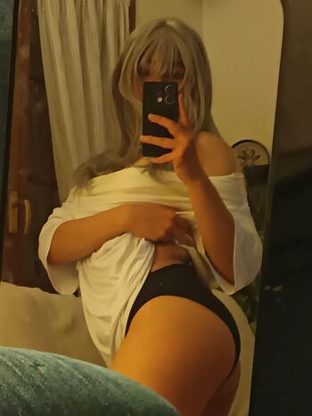 Full leaked Daisukienahime private onlyfans photo