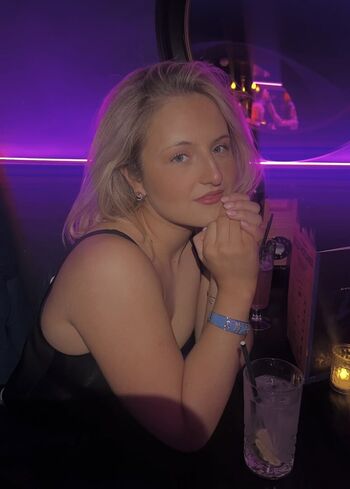 Full leaked Daisy campbell private onlyfans photo