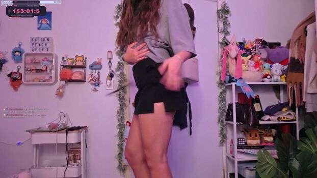 Full leaked Dalcompeach private onlyfans photo