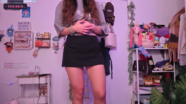 Full leaked Dalcompeach private onlyfans photo