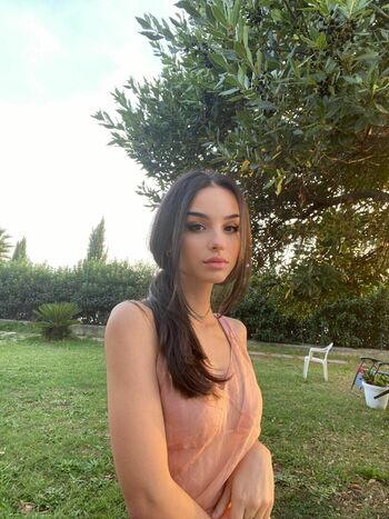 Full leaked Daliluu private onlyfans photo