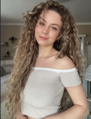 Full leaked Dalmalaluna private onlyfans photo