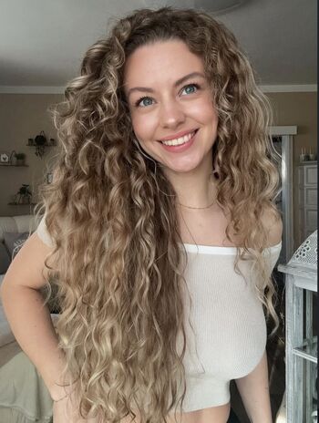 Full leaked Dalmalaluna private onlyfans photo