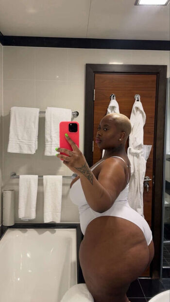 Full leaked Damarnzino private onlyfans photo