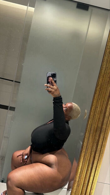 Full leaked Damarnzino private onlyfans photo