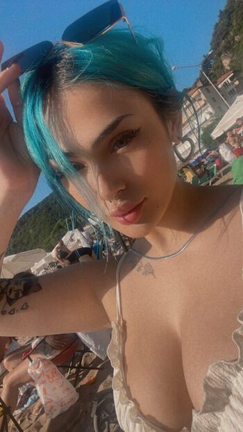 Full leaked Damla ecre page private onlyfans photo