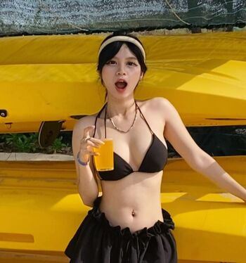 Full leaked Dan chuu page private onlyfans photo