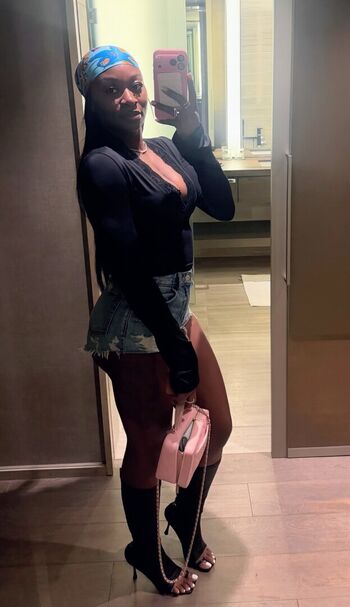 Full leaked Dana evans private onlyfans photo
