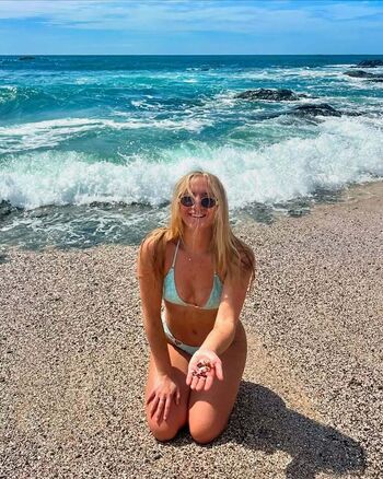 Full leaked Dana roskic page private onlyfans photo