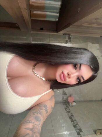 Full leaked Daniela chaverry private onlyfans photo