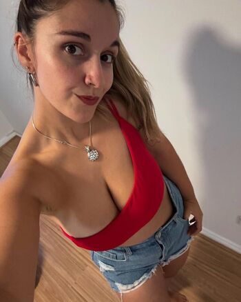 Full leaked Danielas private onlyfans photo