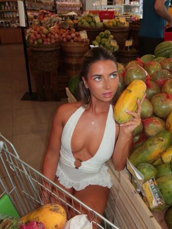 Full leaked Daniella lapo private onlyfans photo