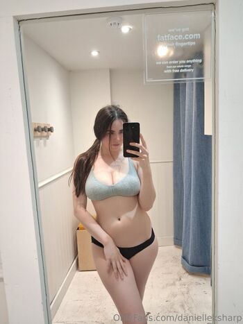 Full leaked Danielleksharp private onlyfans photo