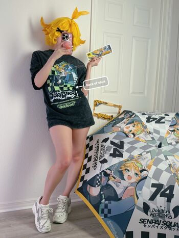 Full leaked Danisaurz private onlyfans photo