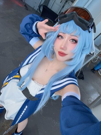 Full leaked Danisaurz private onlyfans photo