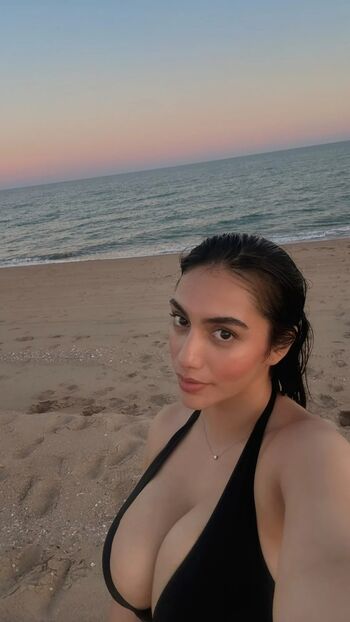 Full leaked Danya vianney private onlyfans photo