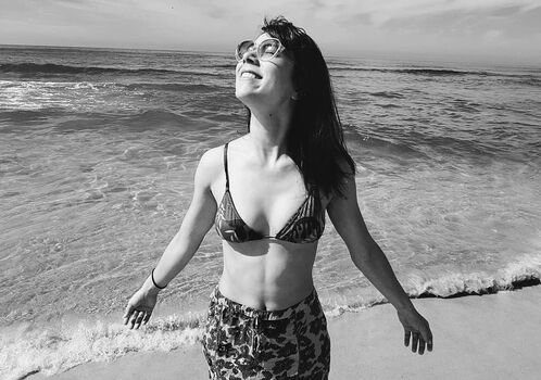 Full leaked Daphne bozaski private onlyfans photo