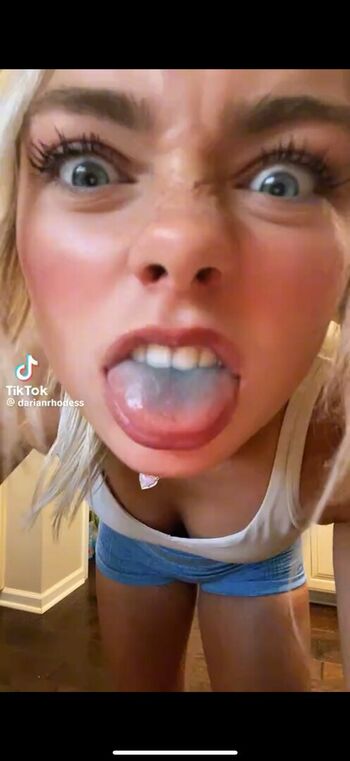 Full leaked Darianrhodess private onlyfans photo