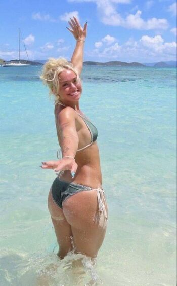 Full leaked Darianrhodess private onlyfans photo