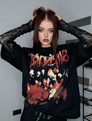 Full leaked Darina cat private onlyfans photo