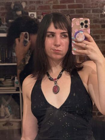 Full leaked Darkscaryswamp private onlyfans photo