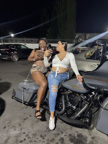 Full leaked Darkskinchk private onlyfans photo