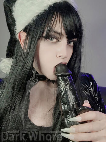 Full leaked Darkwaifutrap  page private onlyfans photo