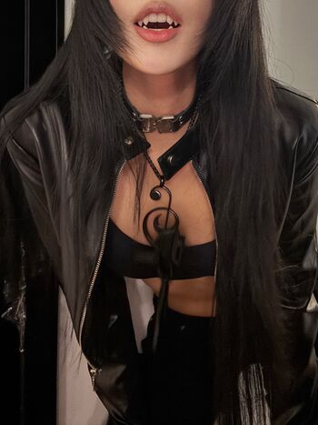 Full leaked Daturakisses private onlyfans photo