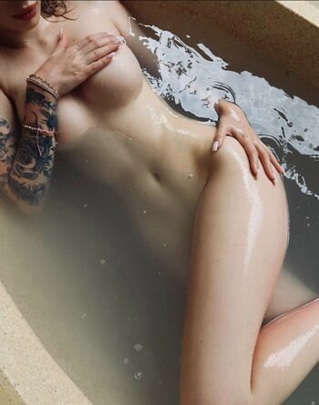 Full leaked Daxaxa private onlyfans photo