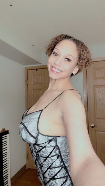 Full leaked Dazzlingdime private onlyfans photo