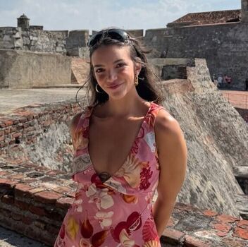 Full leaked Dbora aladim private onlyfans photo