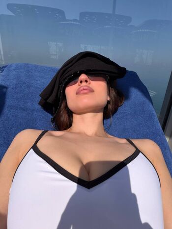 Full leaked Dead blonde page private onlyfans photo