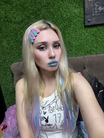 Full leaked Dead blonde page private onlyfans photo