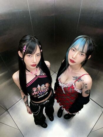 Full leaked Deardearrrii page private onlyfans photo