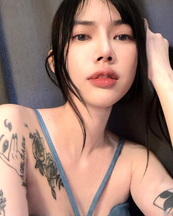 Full leaked Deardearrrii page private onlyfans photo